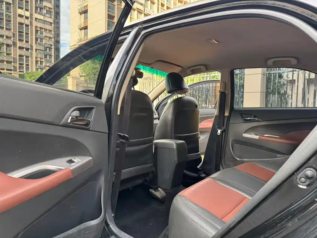 BYD F3 — миниатюра 10