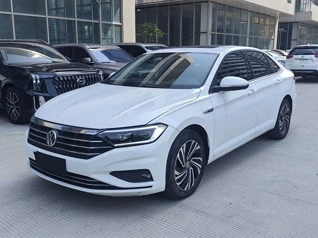 Volkswagen Sagitar 2022