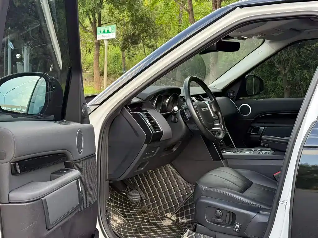 Land Rover Discovery — миниатюра 3
