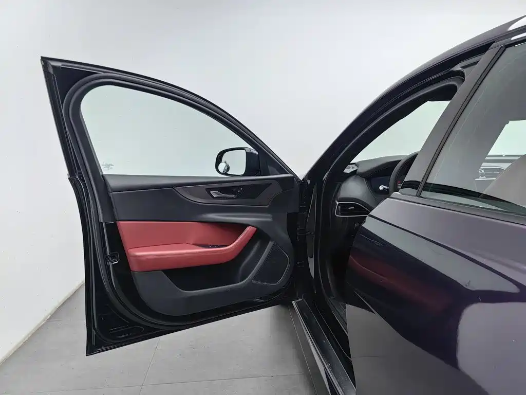 Jaguar XEL — миниатюра 8