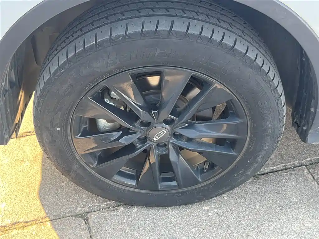 GEELY AUTOMOBILE BOYUE