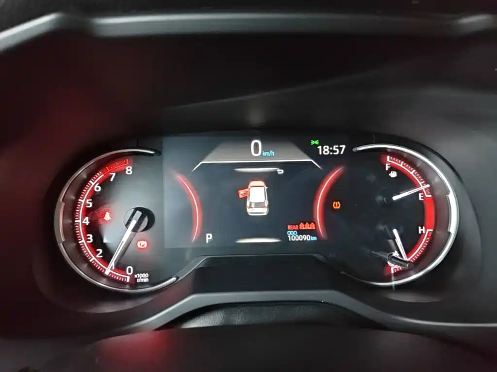 Toyota RAV4 — миниатюра 12