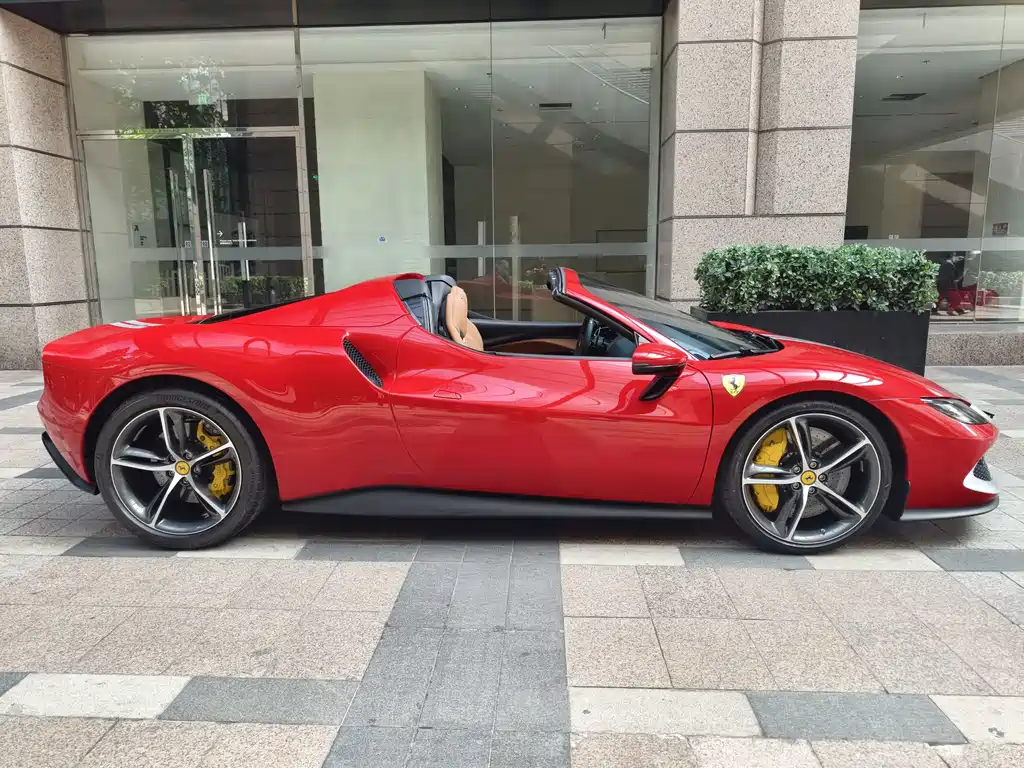 Ferrari 296 — миниатюра 3