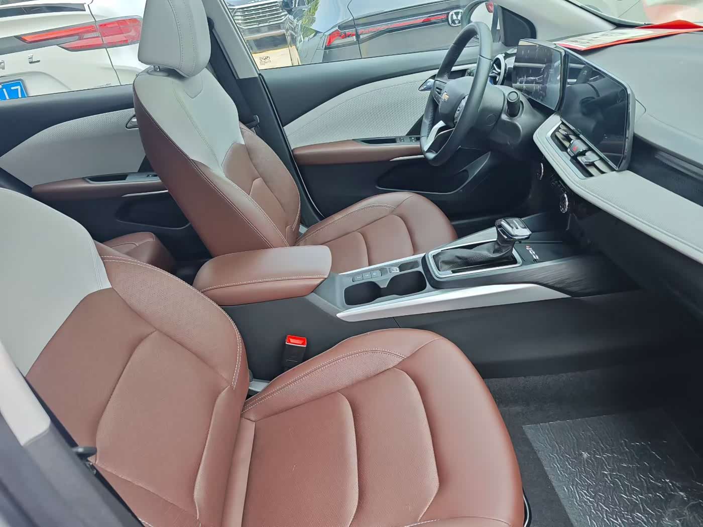 Chevrolet Monza 1.5 л 2022 г. Белый, пробег 6000 км