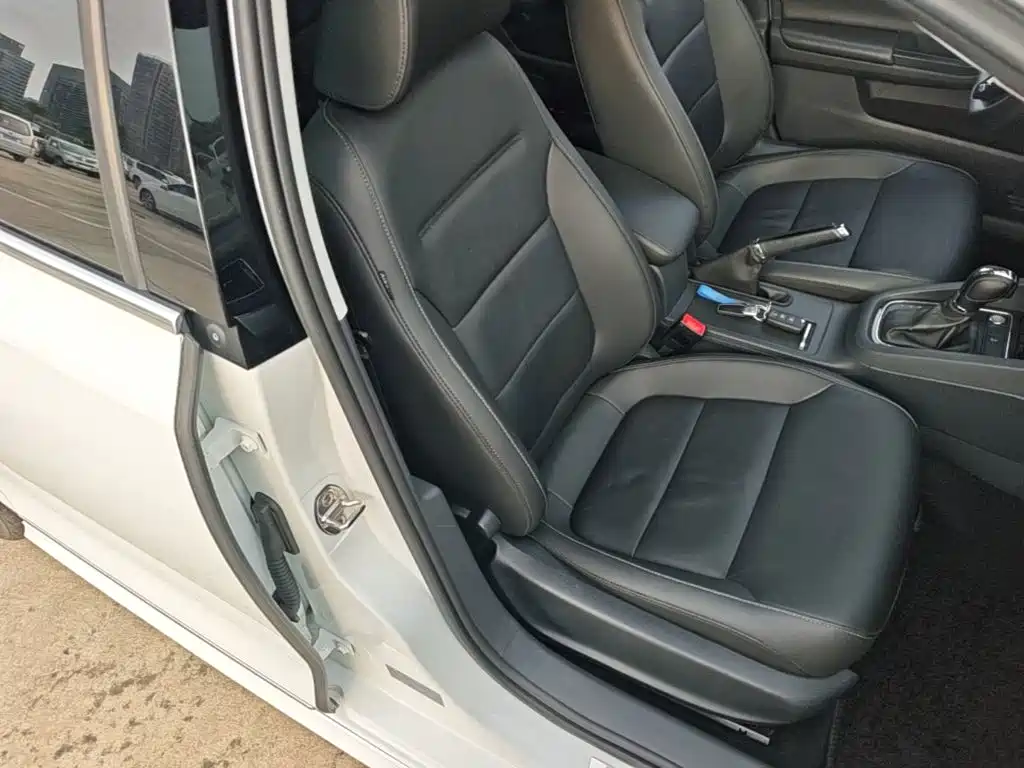 Volkswagen Sagitar — миниатюра 25