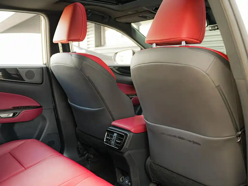 Lexus NX — миниатюра 13