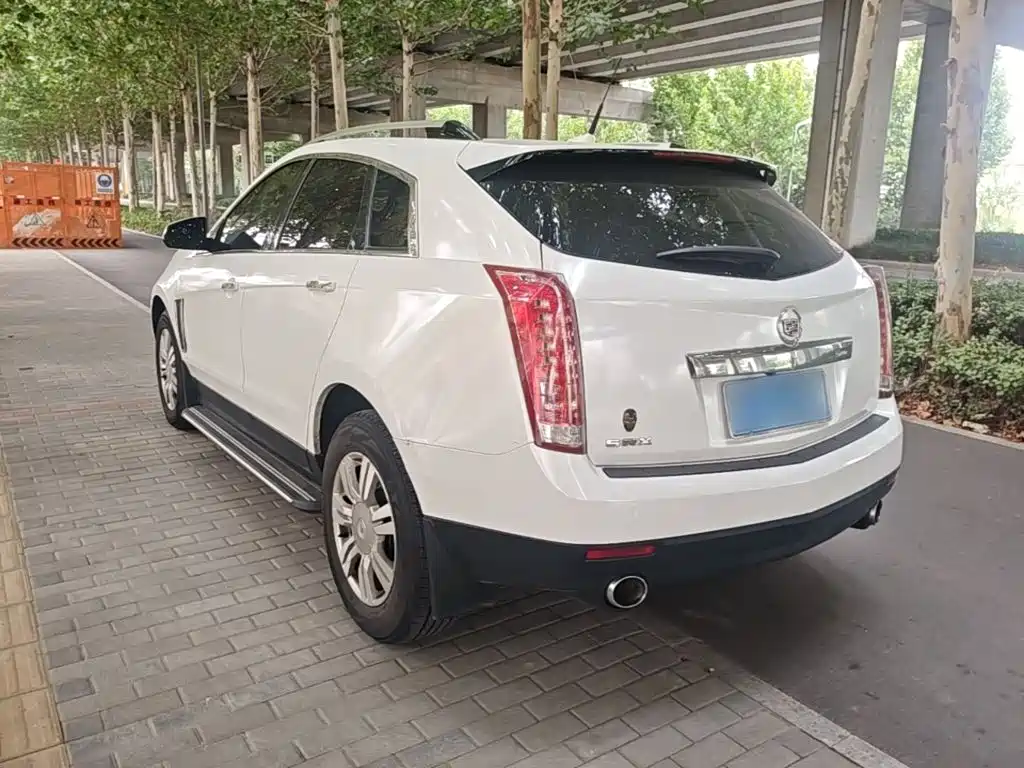 Cadillac SRX — миниатюра 5