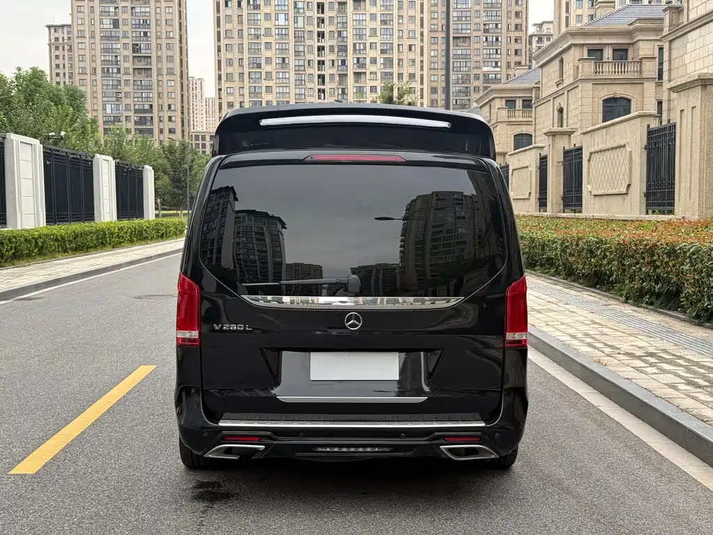 Mercedes-Benz V-Class — миниатюра 5