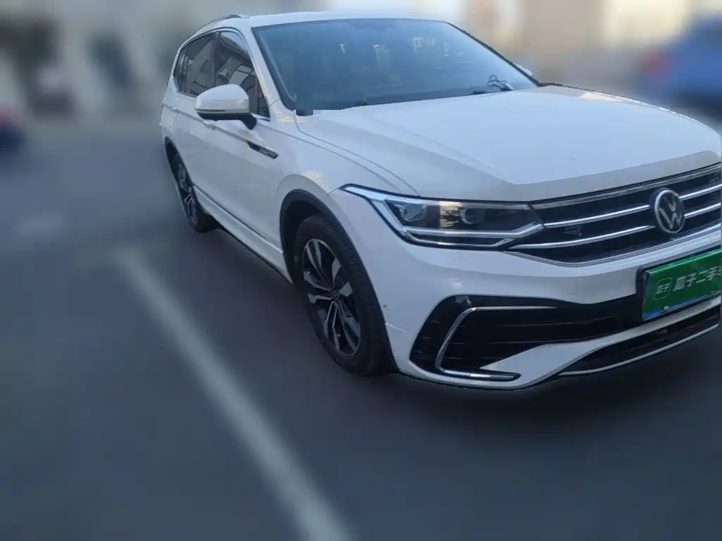 Volkswagen Tiguan L — миниатюра 3