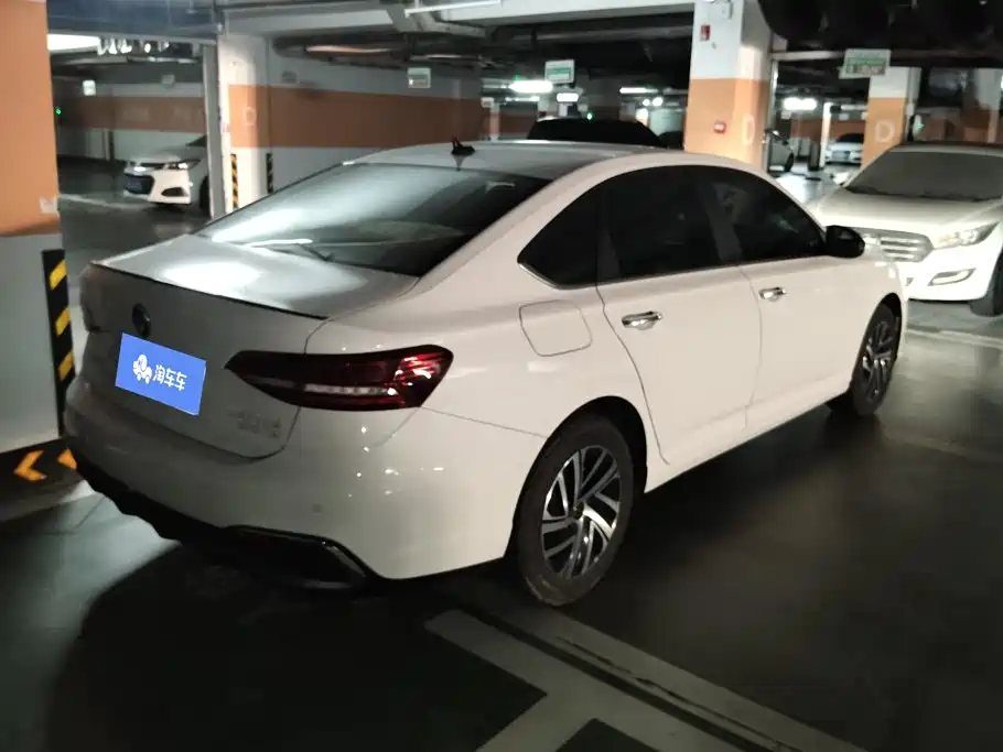 Volkswagen Lavida — миниатюра 3