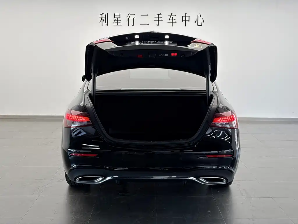Mercedes-Benz E-Class — миниатюра 21