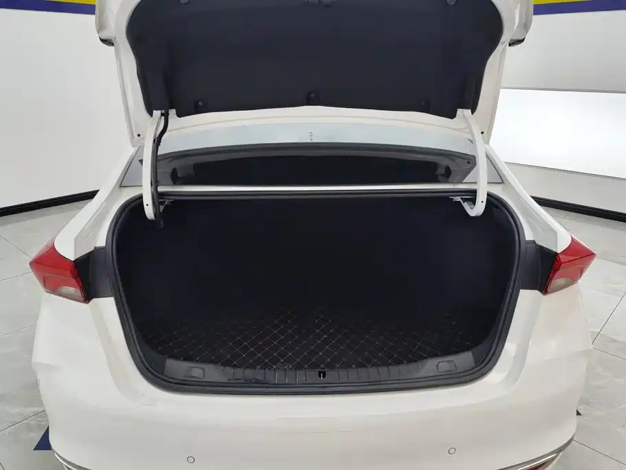 Buick Verano — миниатюра 4