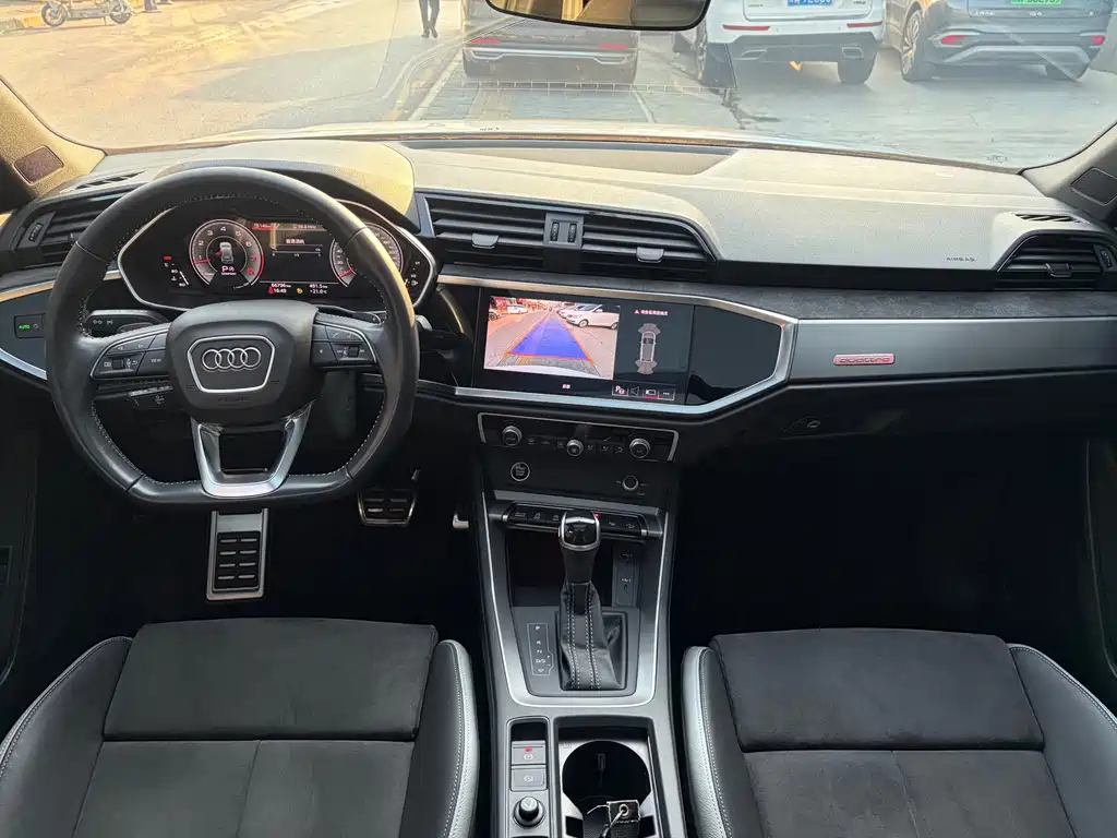 Audi Q3 — миниатюра 11