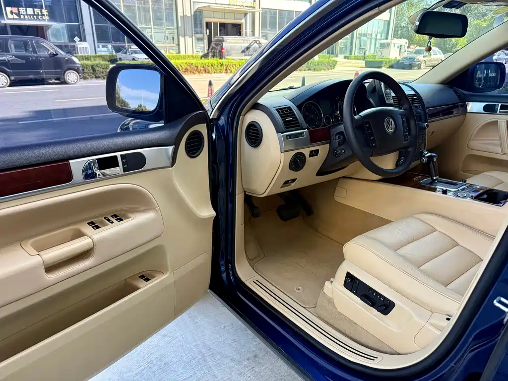 Volkswagen Touareg — миниатюра 18