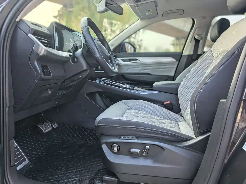 VOLKSWAGEN RANGE PATROL