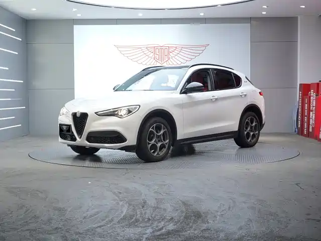 ALFA ROMEO STELVIO 2022