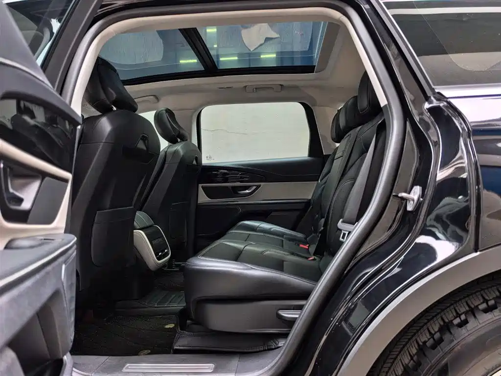 Lincoln Nautilus 2023 2.0T Premium