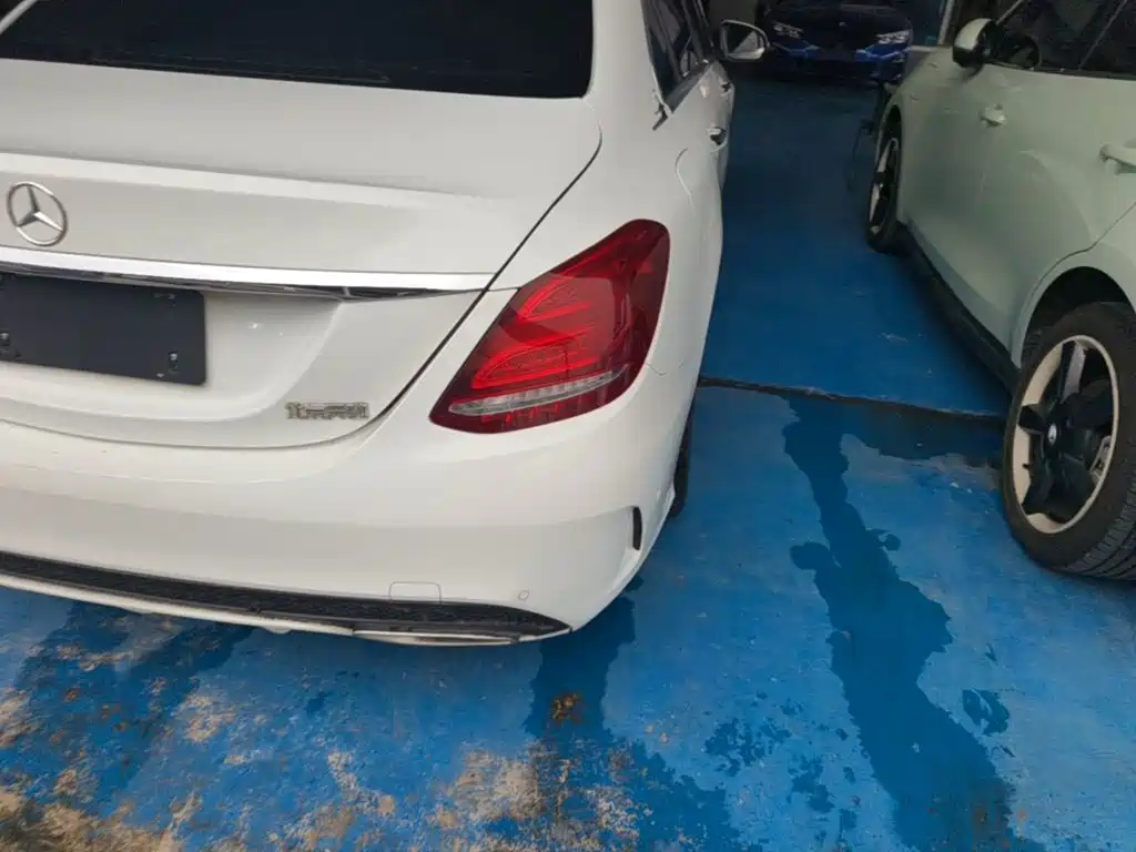 Mercedes-Benz C-Class — миниатюра 8