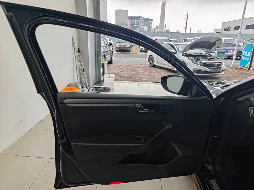 Volkswagen Passat — миниатюра 5