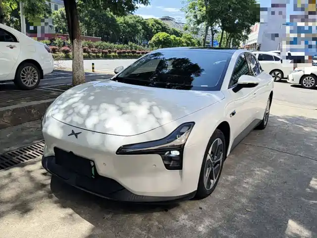 2025 Xpeng Mona M03