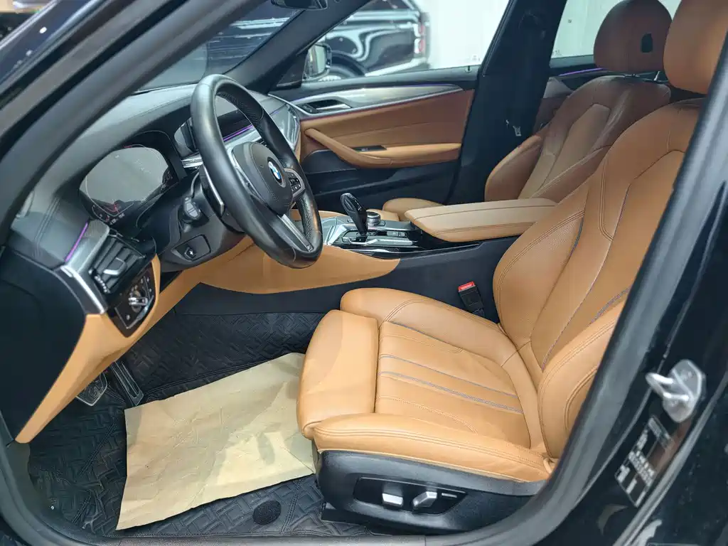 BMW 5 Series (Import) — миниатюра 5