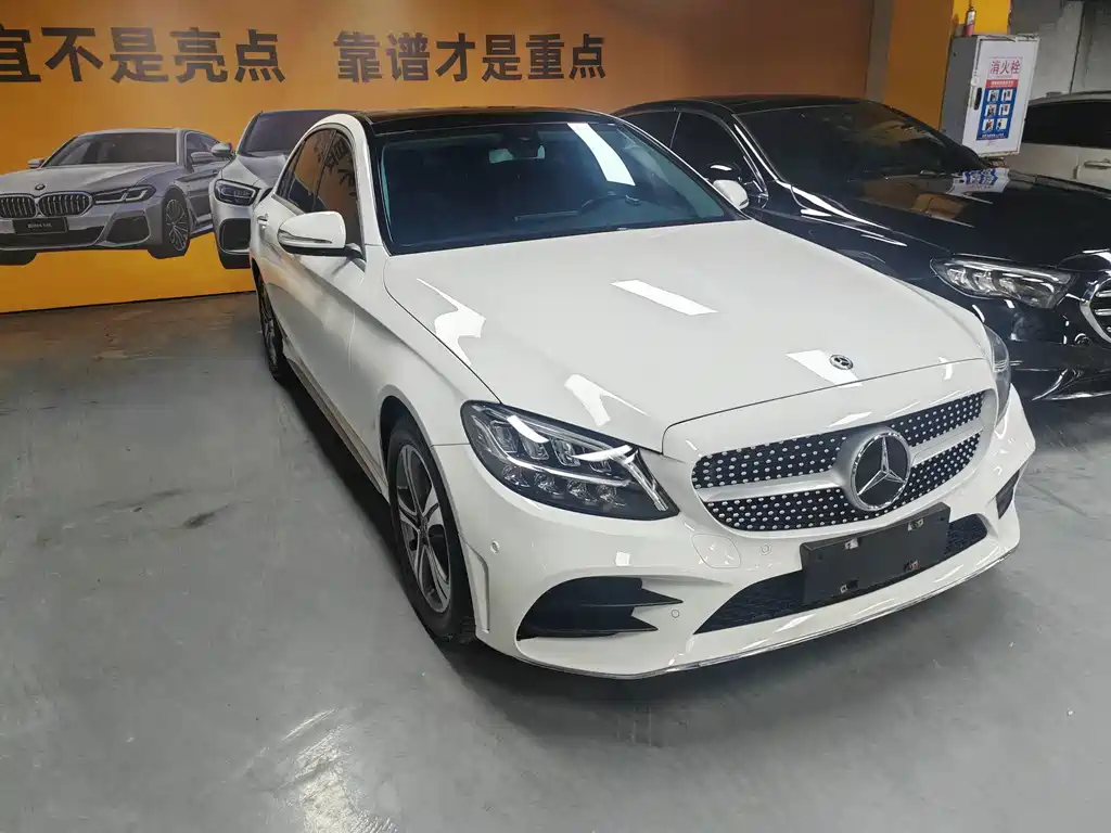 Mercedes-Benz C-Class — миниатюра 3
