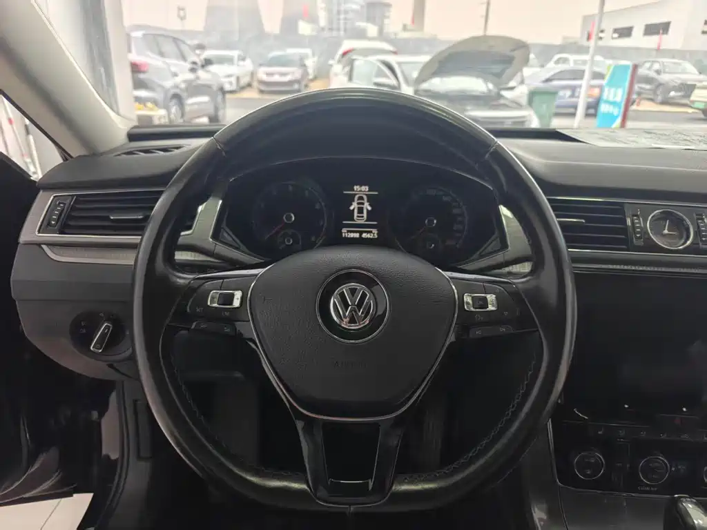 Volkswagen Passat — миниатюра 7