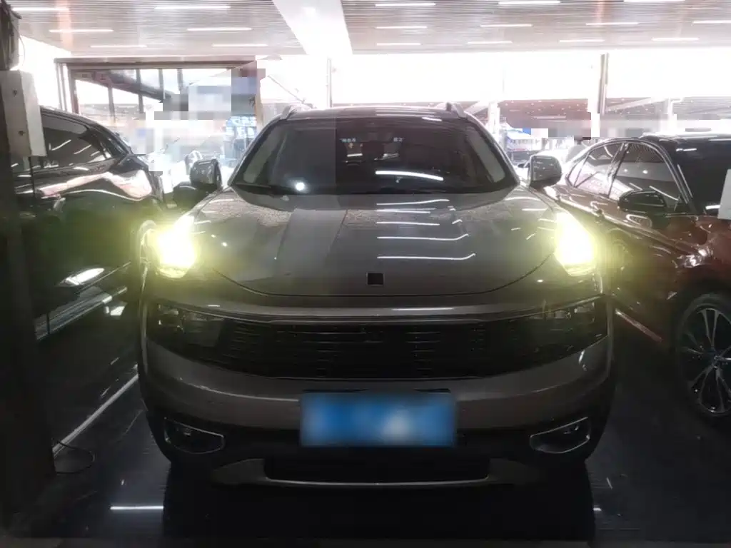 Lynk & Co 01 — миниатюра 3
