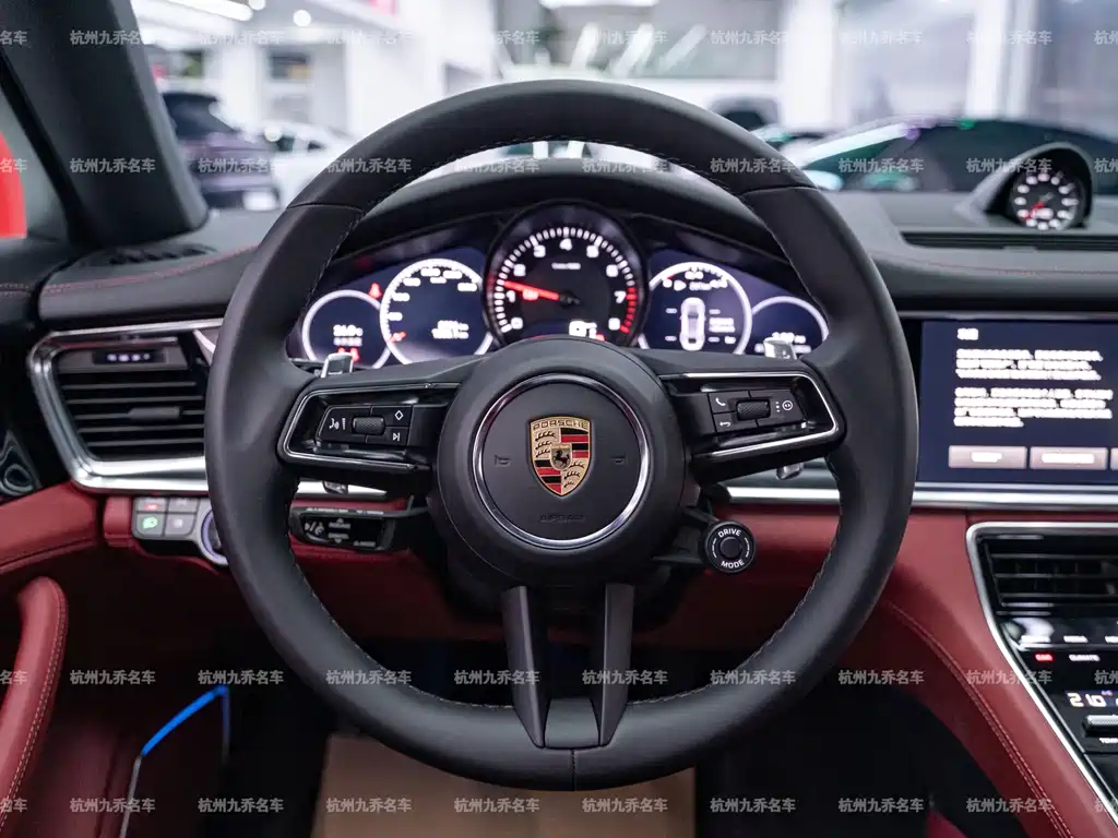 Porsche Panamera — миниатюра 18
