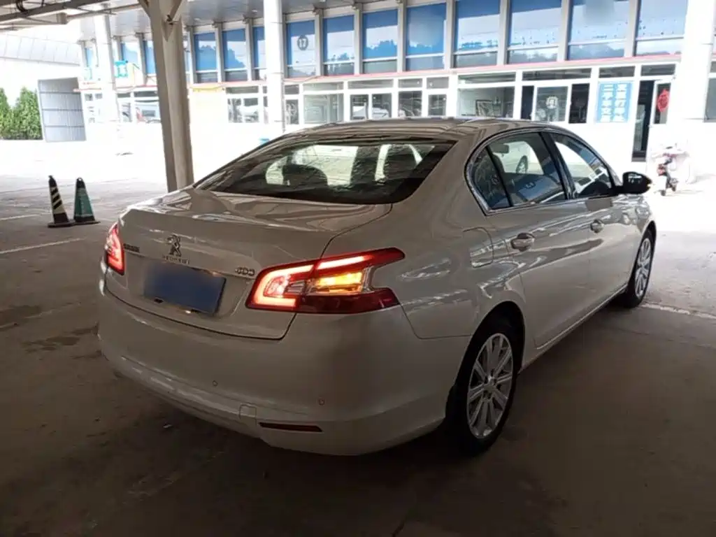 Peugeot 408 — миниатюра 7