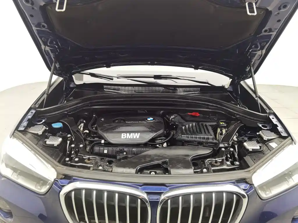 BMW X1 — миниатюра 6