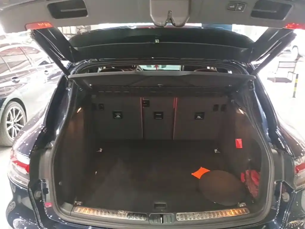 Porsche Macan — миниатюра 19