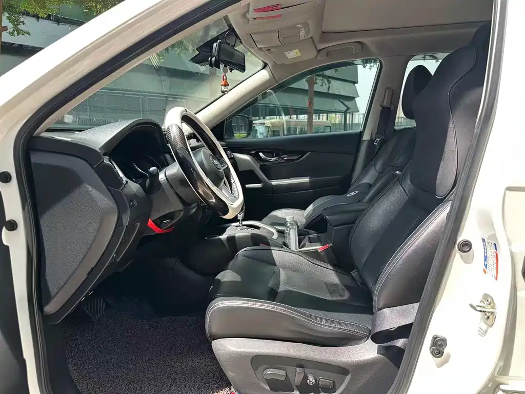Nissan X-Trail — миниатюра 6