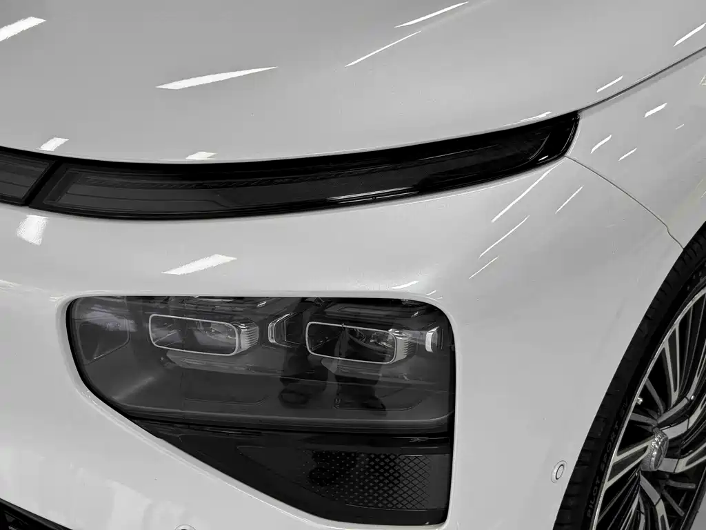 XPeng G9 — миниатюра 4