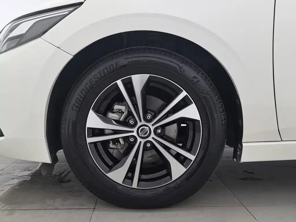 Nissan Sylphy — миниатюра 17