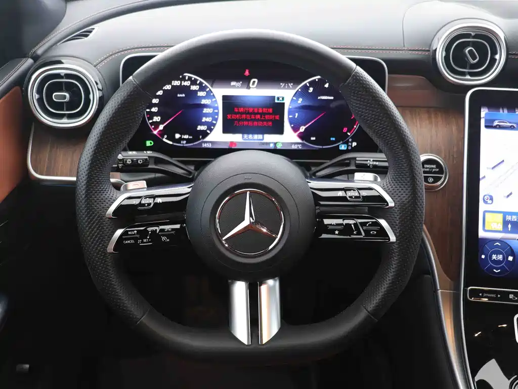 MERCEDES-BENZ GLC