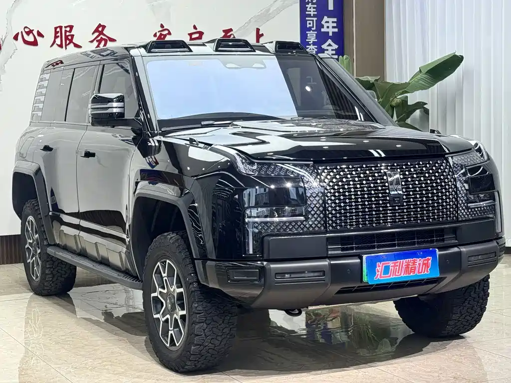 Yangwang Yangwang U8 — миниатюра 3