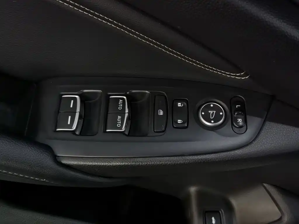 Honda Inspire — миниатюра 9
