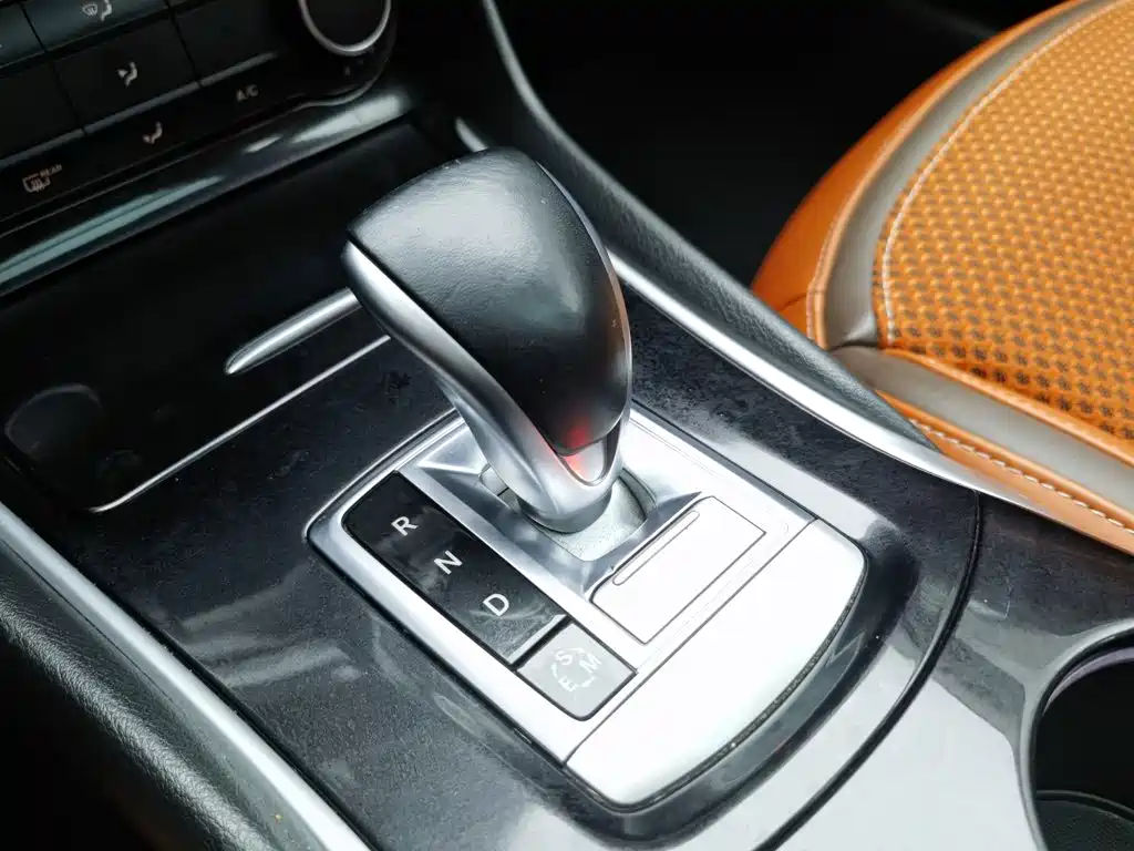 Infiniti QX30 — миниатюра 13