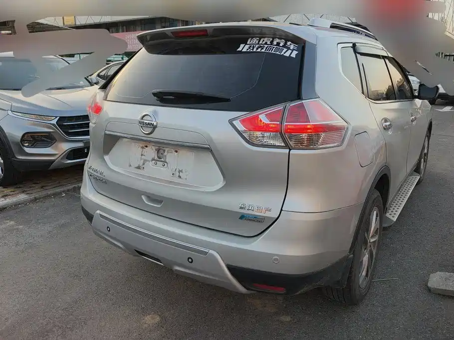 Nissan X-Trail — миниатюра 3