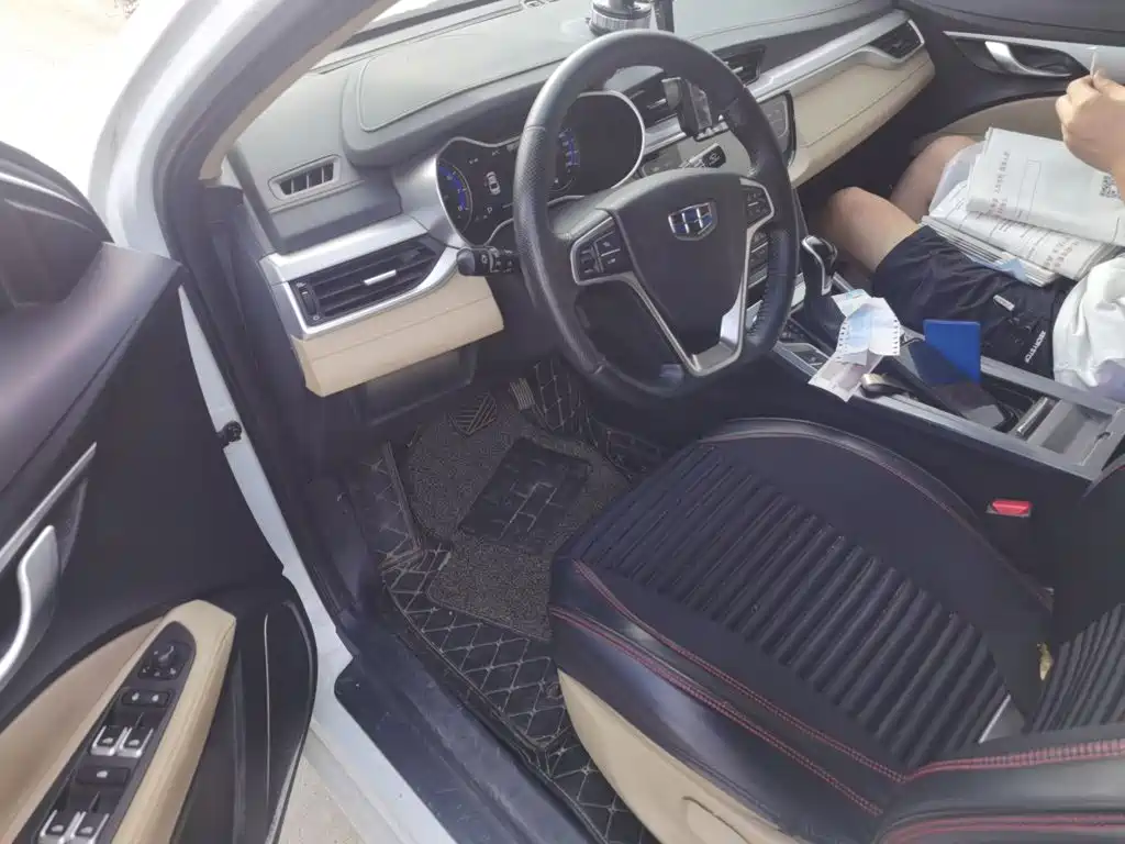Geely Emgrand — миниатюра 12