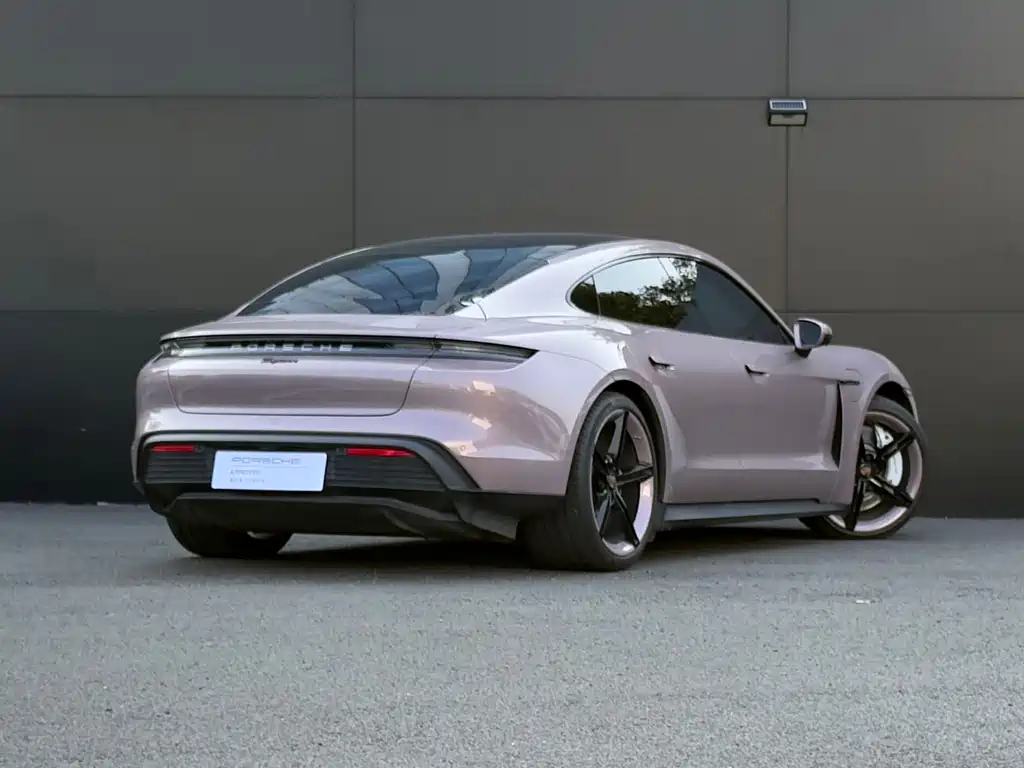 Porsche Taycan — миниатюра 2