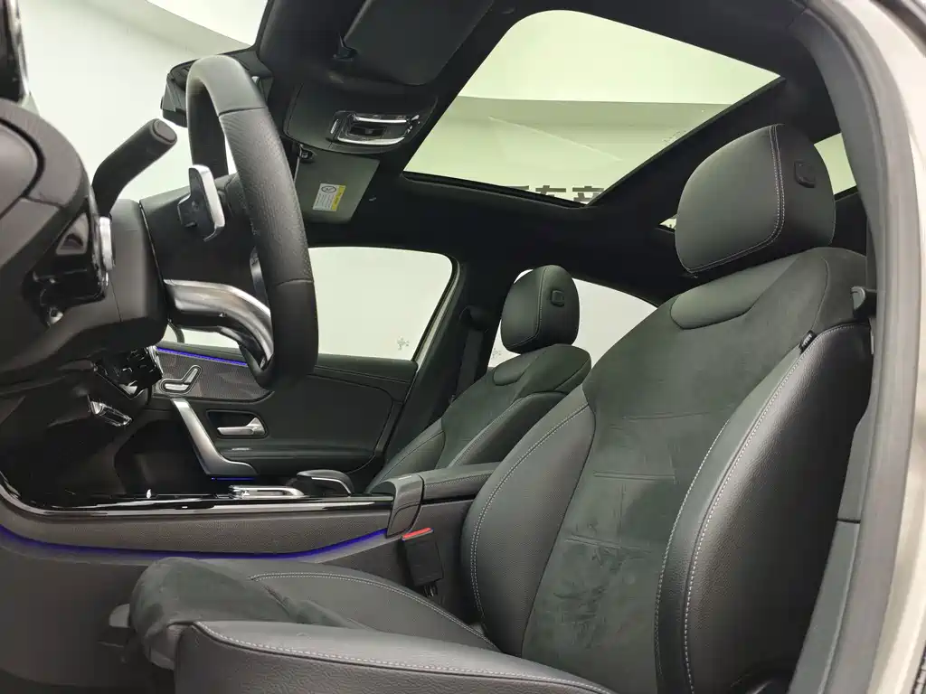Mercedes-Benz A-Class — миниатюра 14