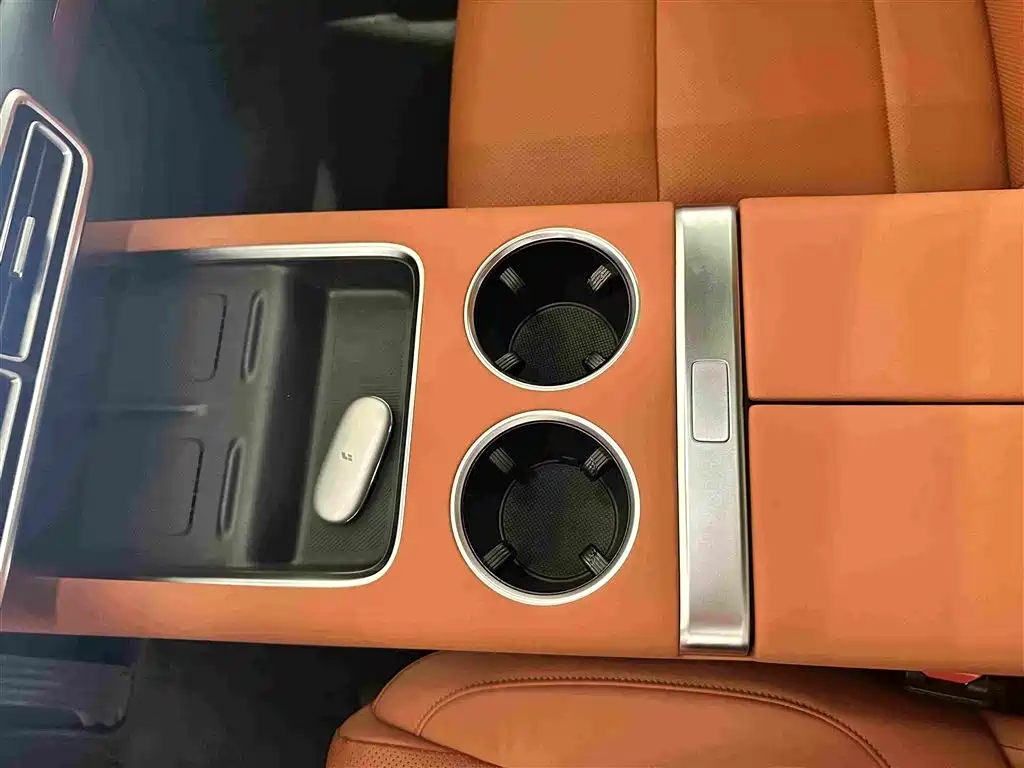 Li Auto Li L9 — миниатюра 9