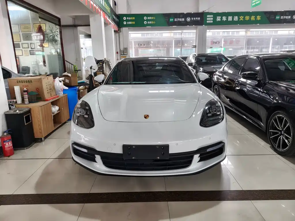 Porsche Panamera 2018