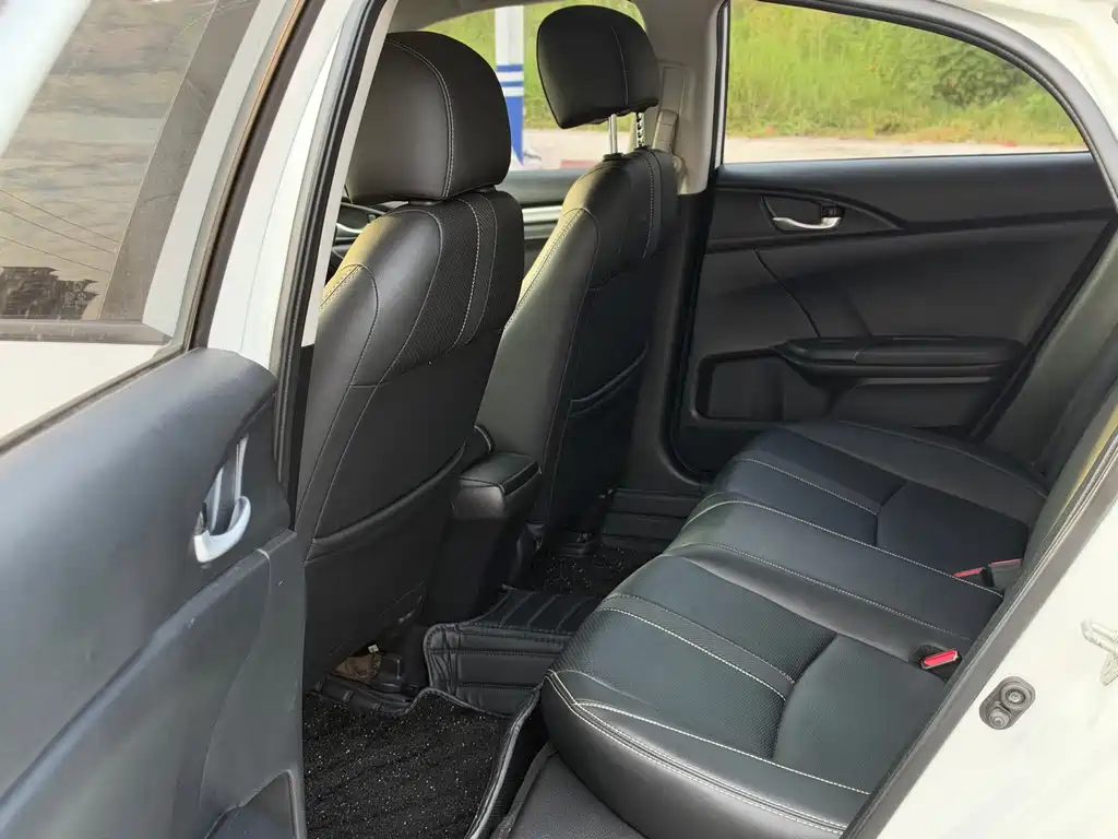 Honda Civic — миниатюра 11