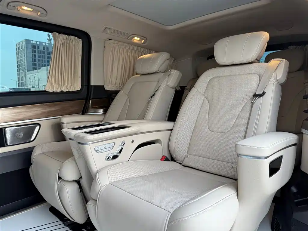 Mercedes-Benz V-Class V 260 L Long Wheelbase Luxury Edition, фото 22