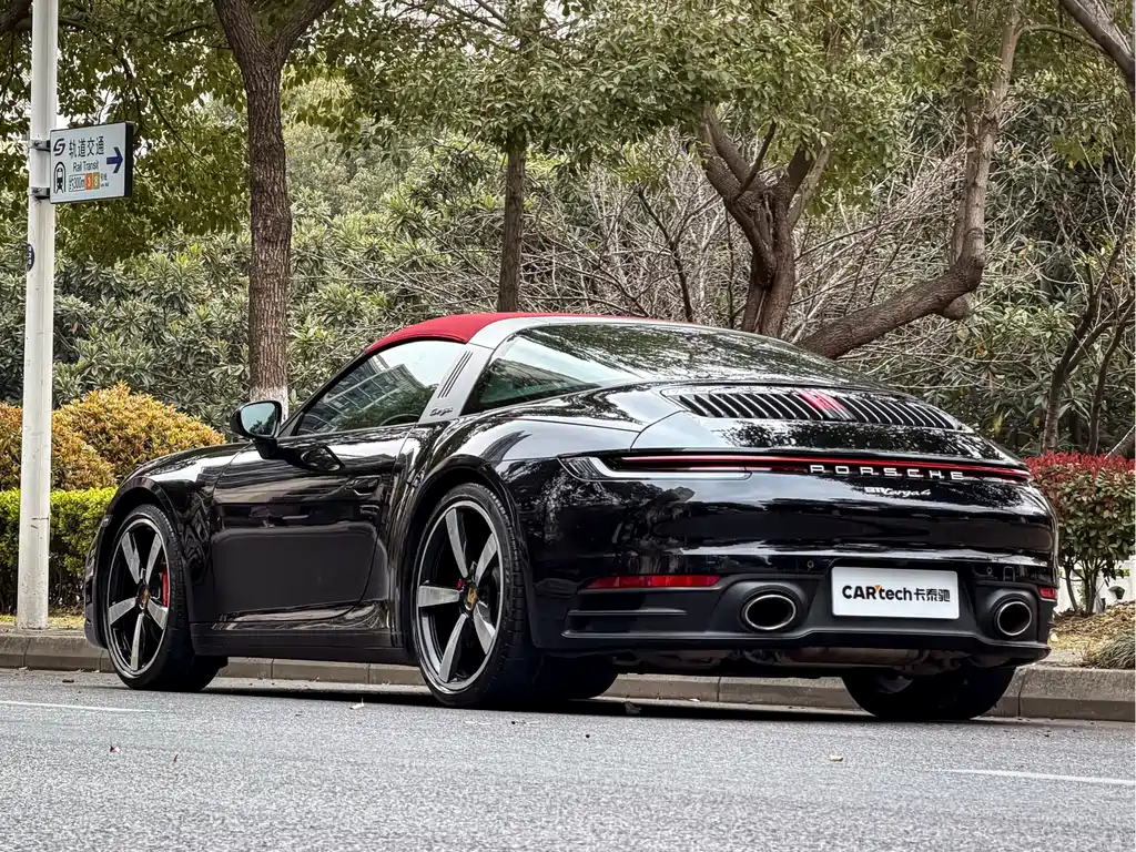 Porsche 911 2022 Targa 4 3.0T