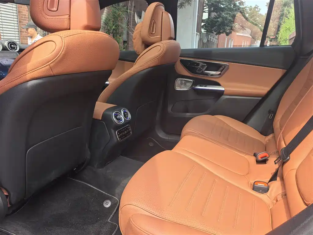 Mercedes-Benz GLC 2023 GLC 300 L 4MATIC Luxury 5 мест
