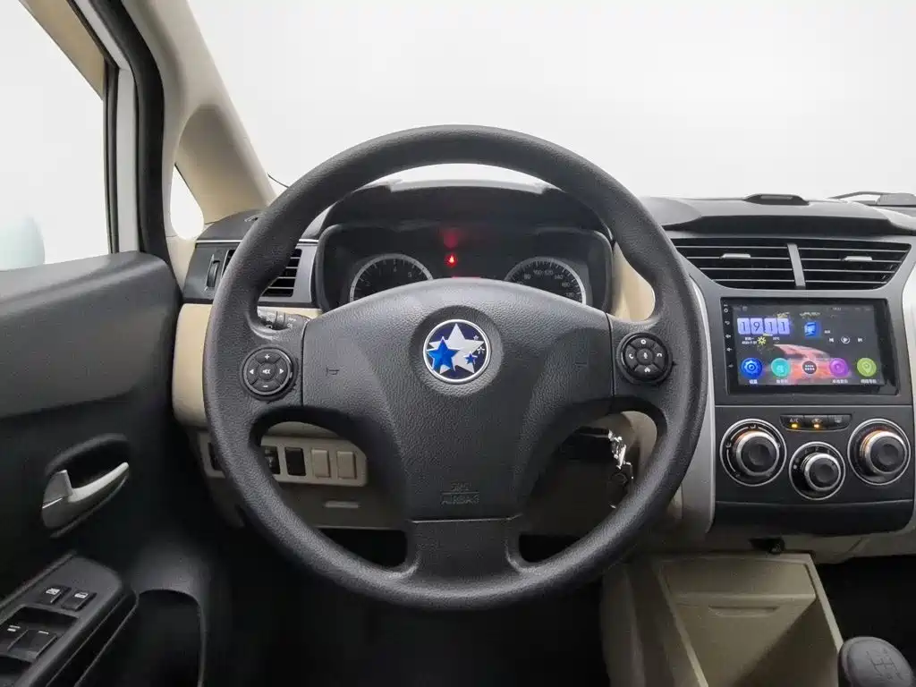 Venucia R50 — миниатюра 11